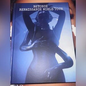 Beyoncé Renaissance World Tour Book - 300 Pages